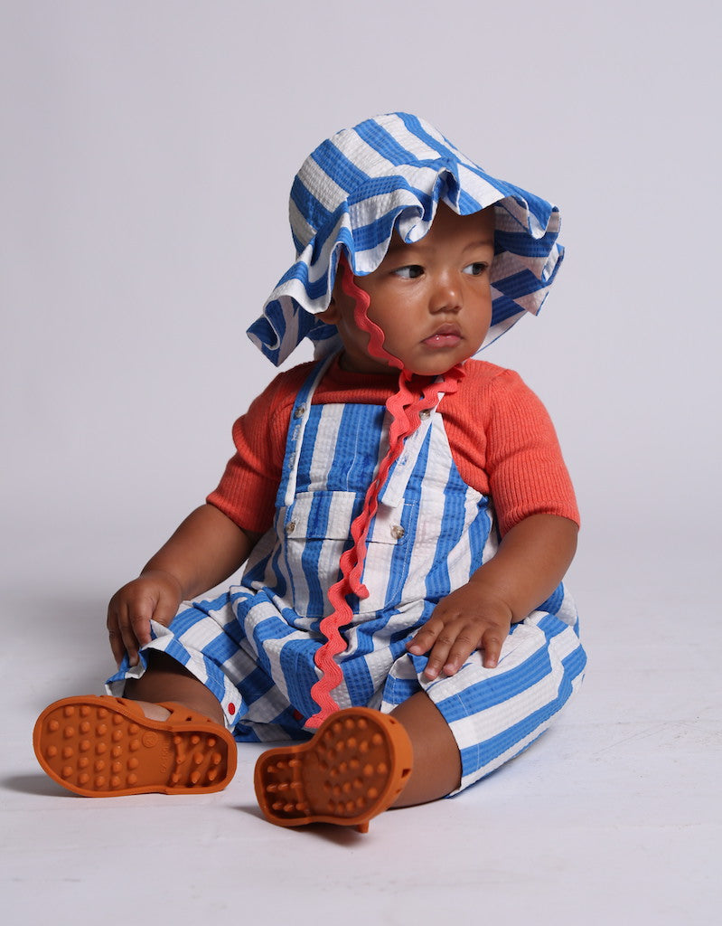 baby, seersucker, onesie, one piece, overalls, snap bottoms, front pocket, button, stripe, blue, white, model photo