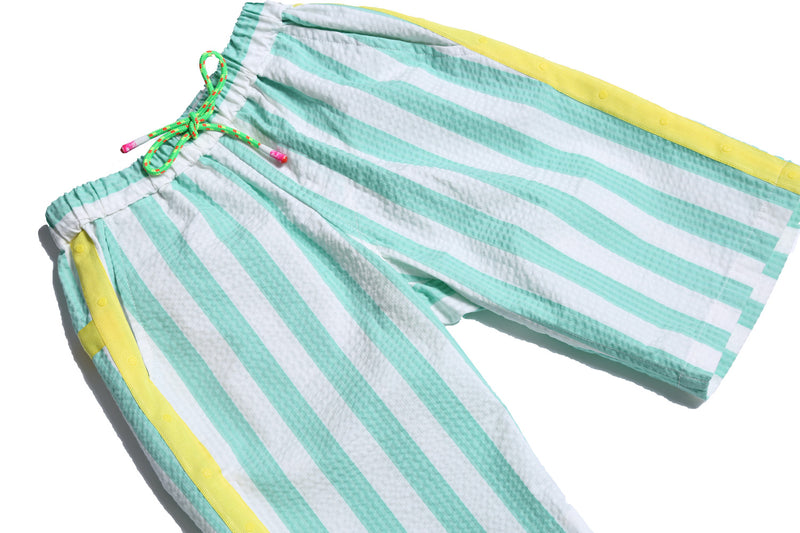 Bermuda shorts, seersucker, elastic waist, stripes, green, white, boys, detail